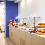 Kristallhotel Fettehenne מלון לברקוסן