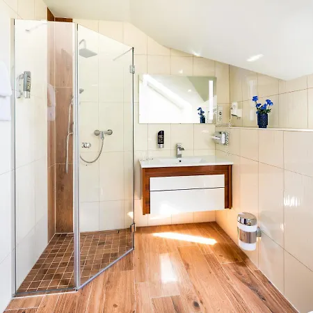 Hotel Kristallhotel Fettehenne 3*