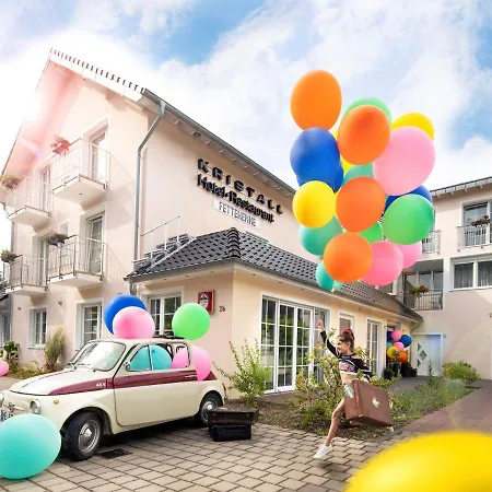 ホテル Kristallhotel Fettehenne レバークーゼン