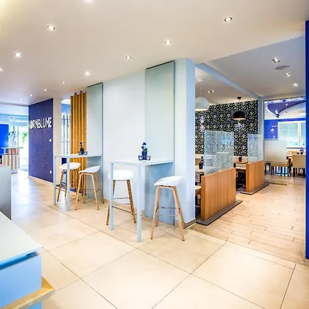 Kristallhotel Fettehenne 3* レバークーゼン