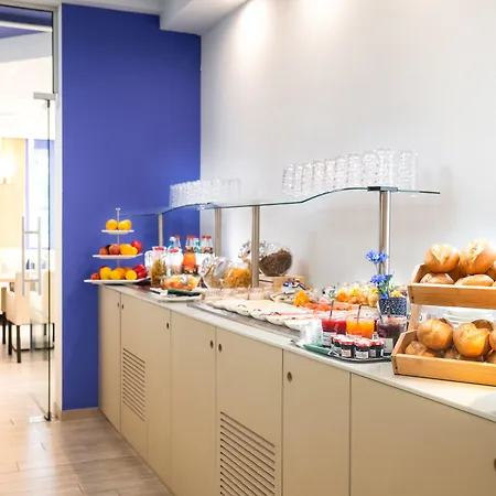 Kristallhotel Fettehenne ホテル レバークーゼン