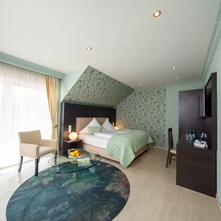 Kristallhotel Fettehenne