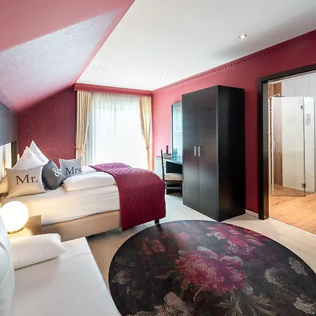 Kristallhotel Fettehenne فندق 3*