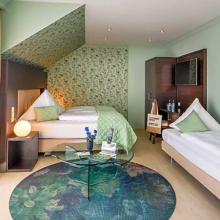 Kristallhotel Fettehenne Leverkusen