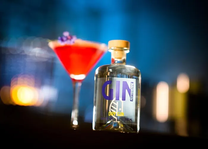 Kristallhotel Fettehenne فندق ليفركوزن