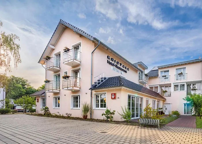 Kristallhotel Fettehenne فندق