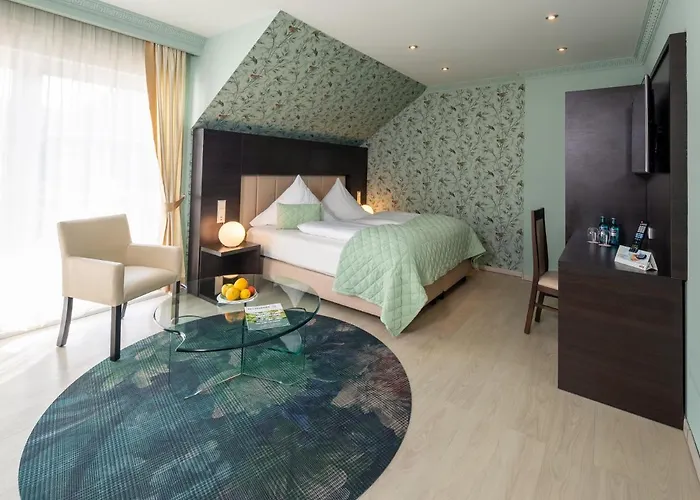 Hotel Kristallhotel Fettehenne 3*