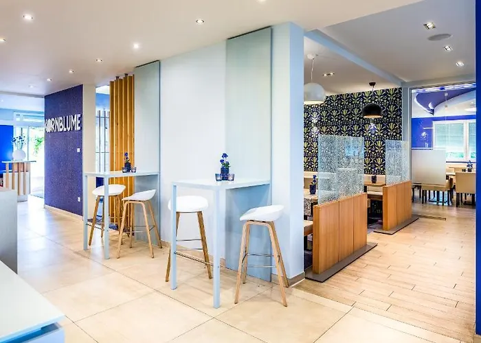 Kristallhotel Fettehenne 3* Leverkusen