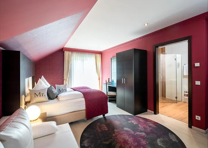 Kristallhotel Fettehenne 3* ليفركوزن